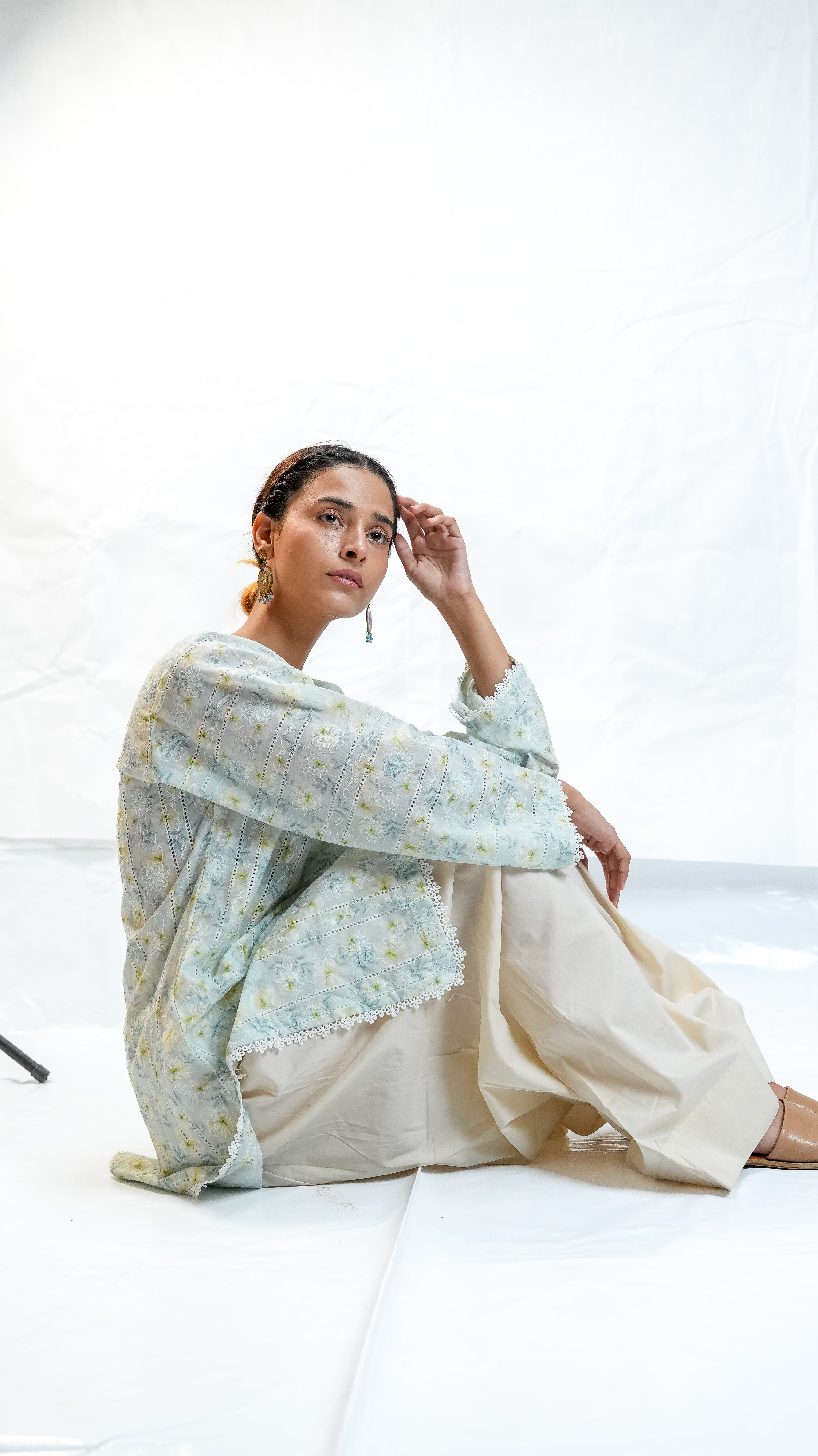 chikankari Farshi shalwar
