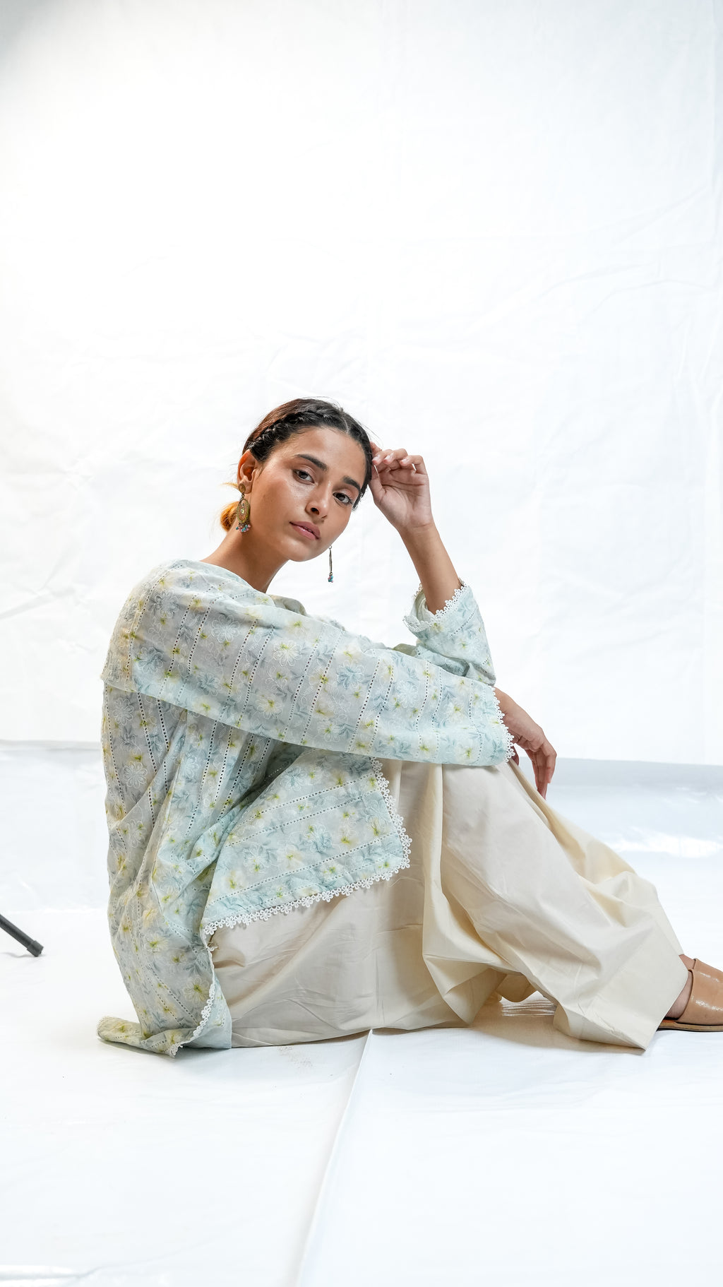 chikankari Farshi shalwar