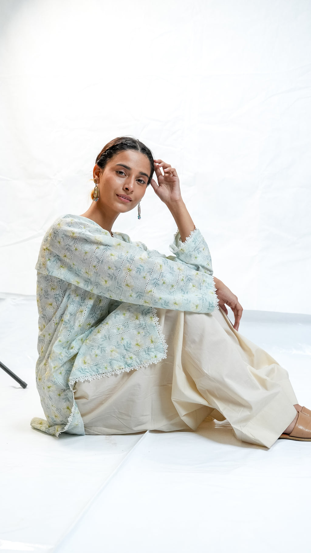 chikankari Farshi shalwar
