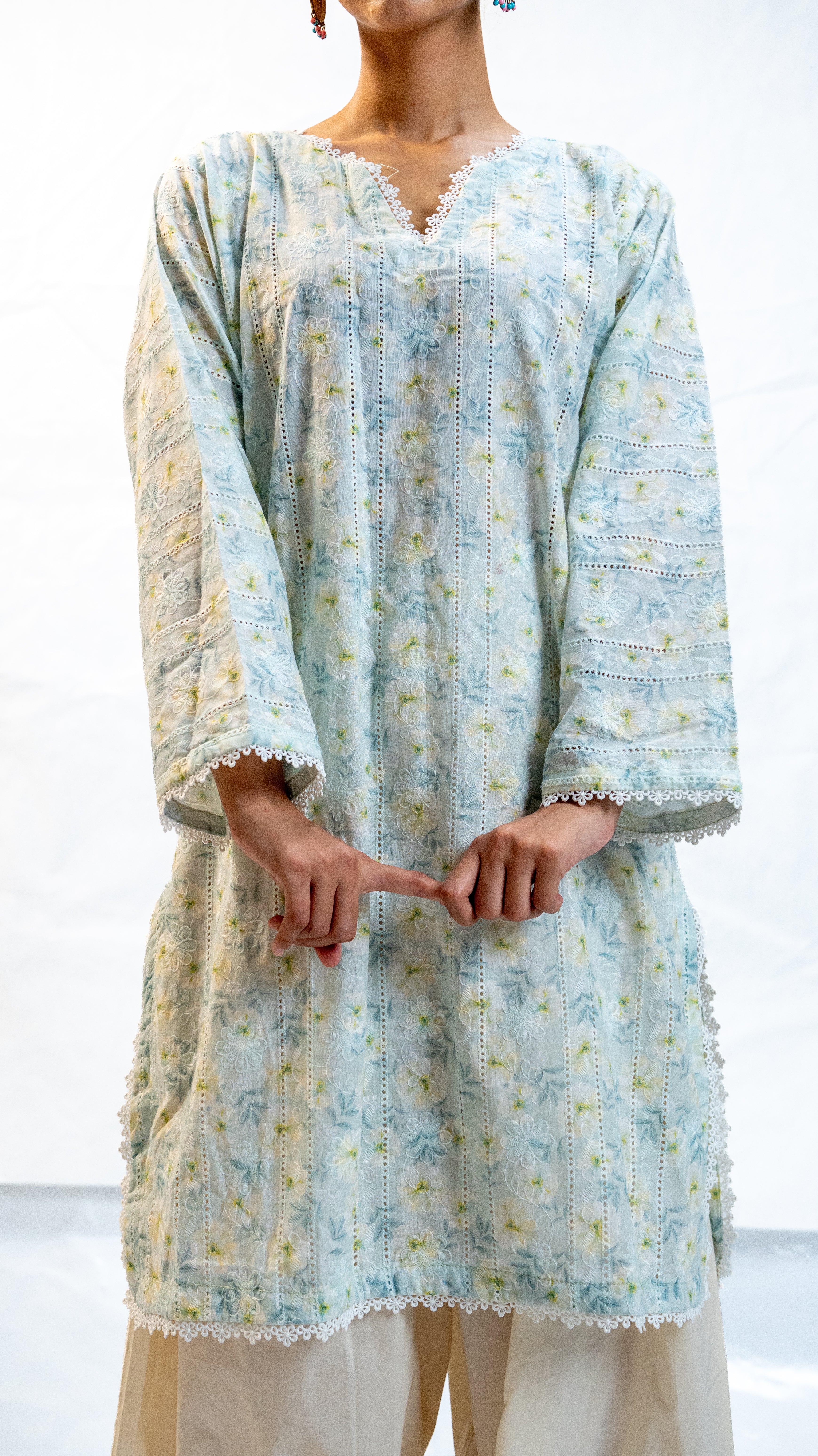 chikankari Farshi shalwar